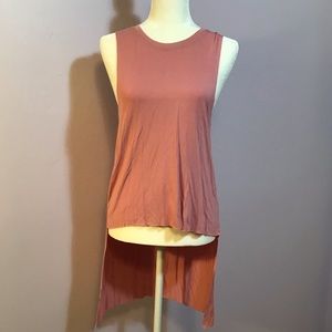 🆕 NWOT Pol High Low T-Shirt Raw Edges - Medium